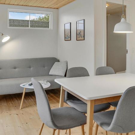 2 Bedroom Gorgeous Apartment In Vaeggerlose Bøtø By Eksteriør bilde
